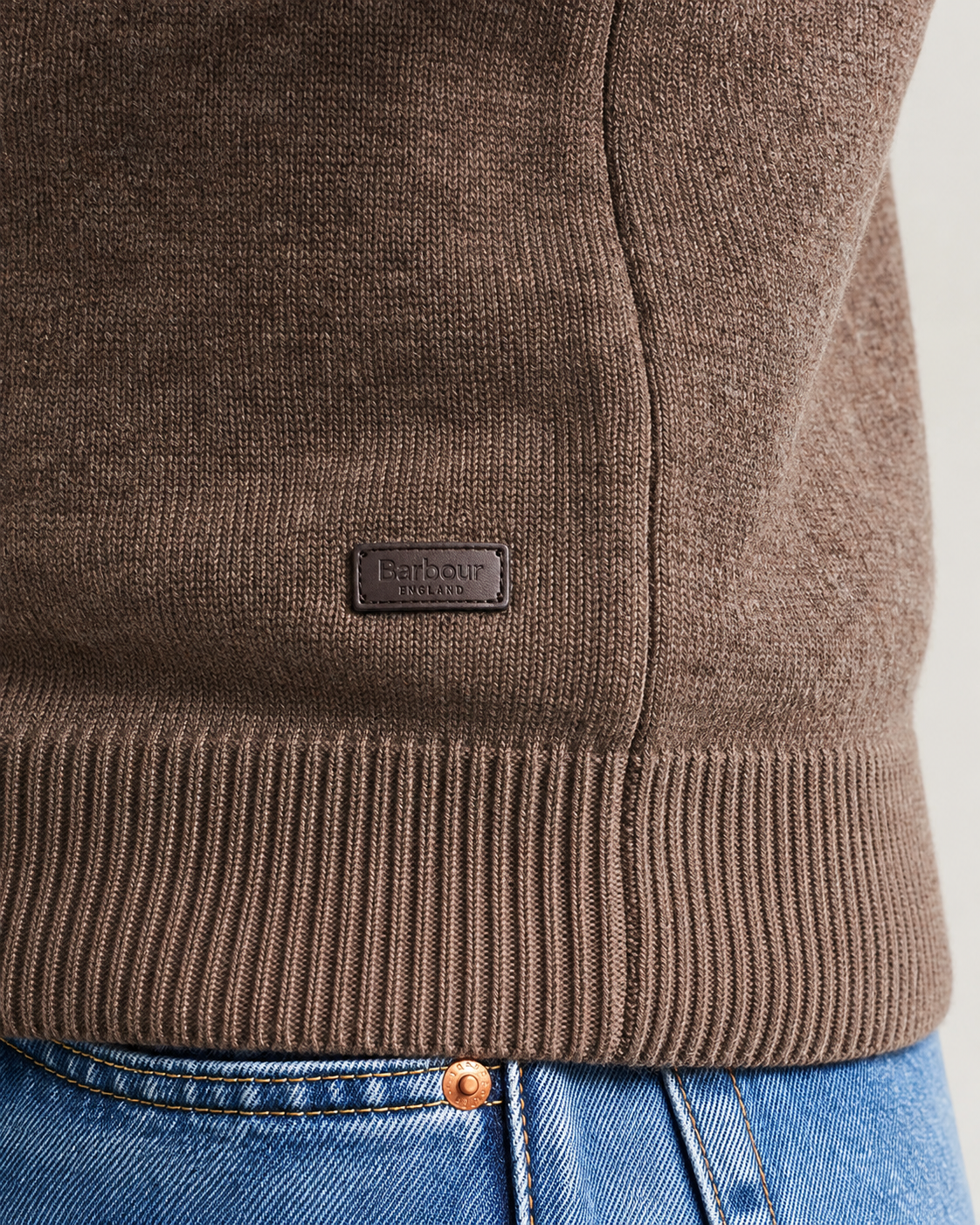 Barbour Ess Patch Crew Dark Stone