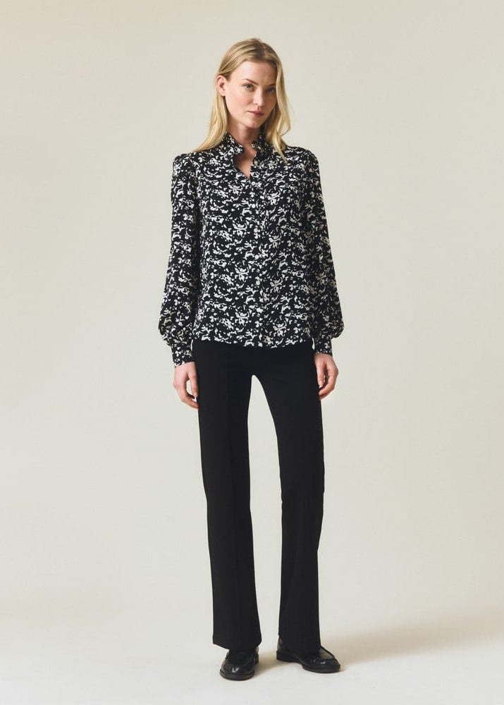 Lexington Printed Frill Blouse BL/WH