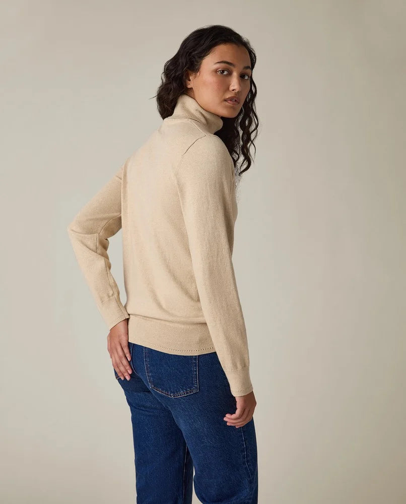 Lexington Knitted Turtleneck Beige
